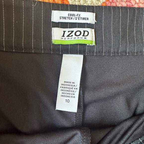 IZOD Golf Skort - Picture 4 of 6